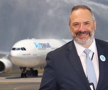 Tiranas Flughafenchef Piervittorio Farabbi: Glücklich über die neue Air-Transat-Route nach Toronto.