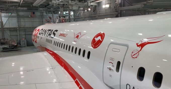 Es handelt sich um den zehnten Dreamliner von Qantas.