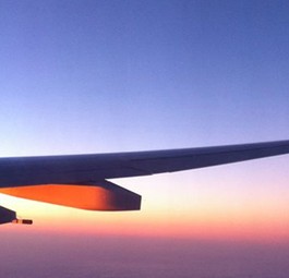 Blick aus dem Fenster eines Jets von Hawaiian: Bald gibts neues Unterhaltungsprogramm.