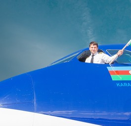 Pilot von Azal - Azerbaijan Airlines: Die Fluglinie will keine Boeing 737 Max.