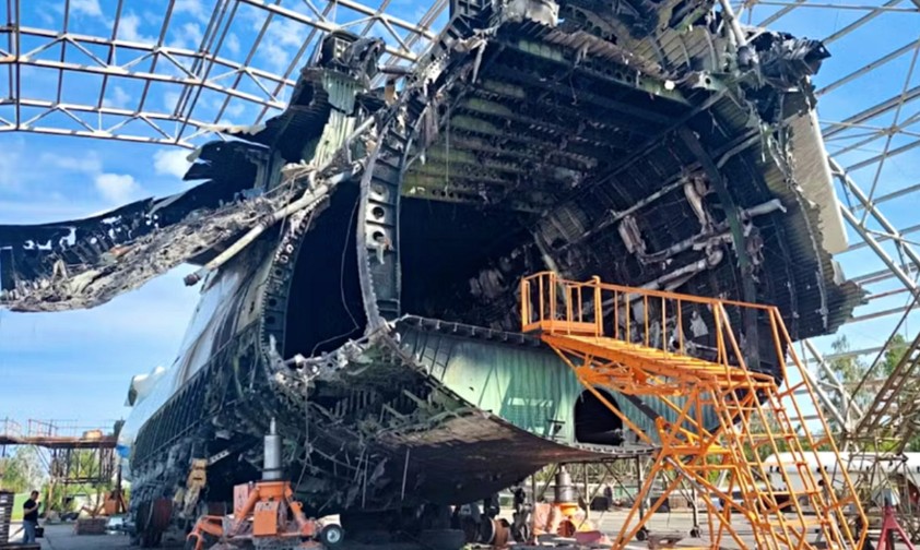 Ukraine: Ex-Antonov-Manager haben Verteidigung der Antonov An-225 sabotiert