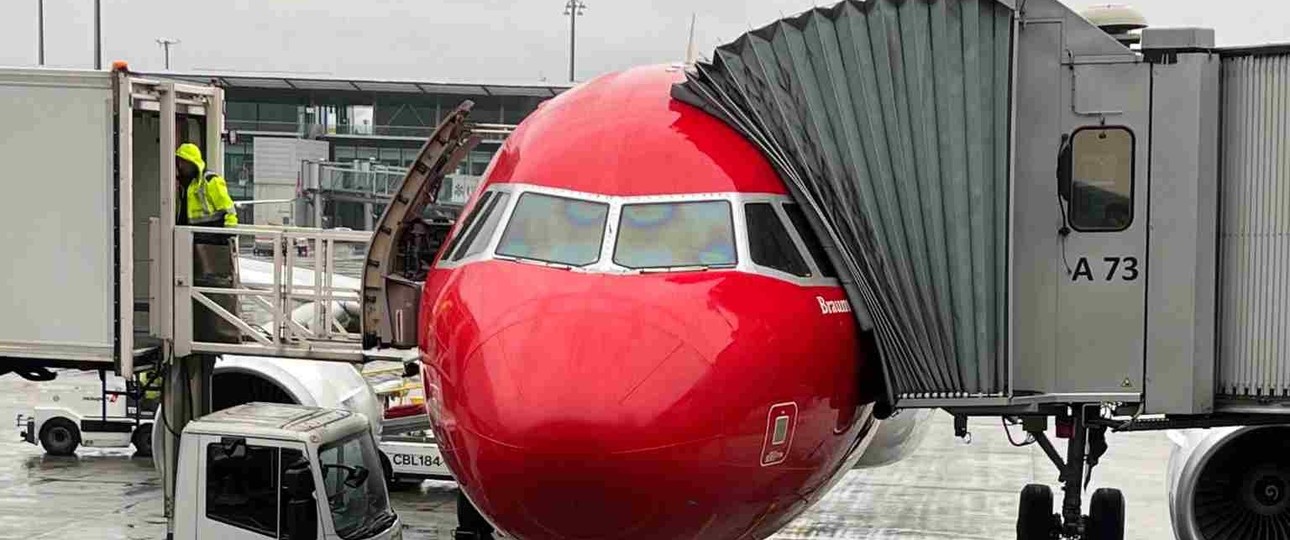 Airbus A320 von Edelweiss am Flughafen Zürich: Ein Mann versteckte sich auf dem Flugzeug-Klo.
