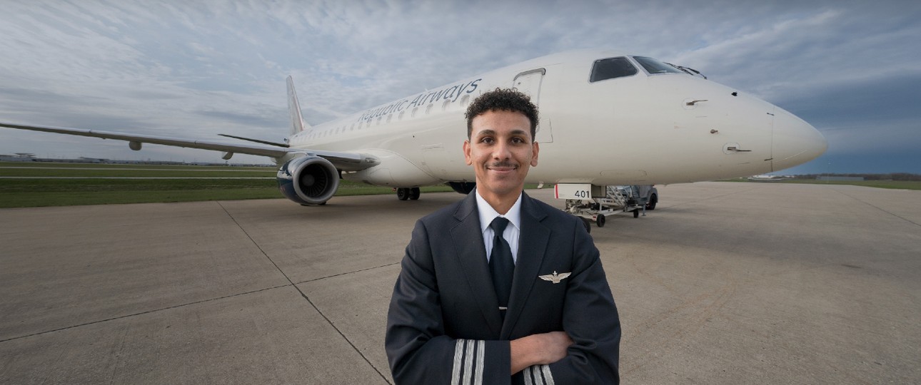 Kopilot von Republic Airways: Auch Neulinge müssen eine gleich lange Ausbildung durchlaufen, wie er.