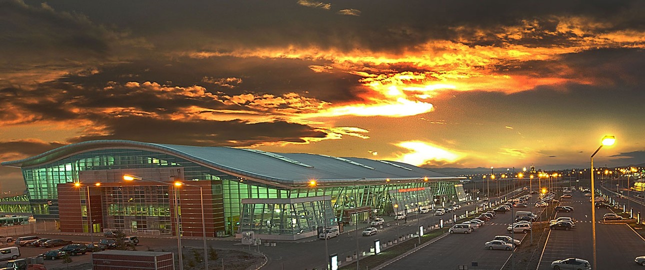 Der aktuelle Flughafen Tbilisi: Georgien wird einen neuen Airport bauen.