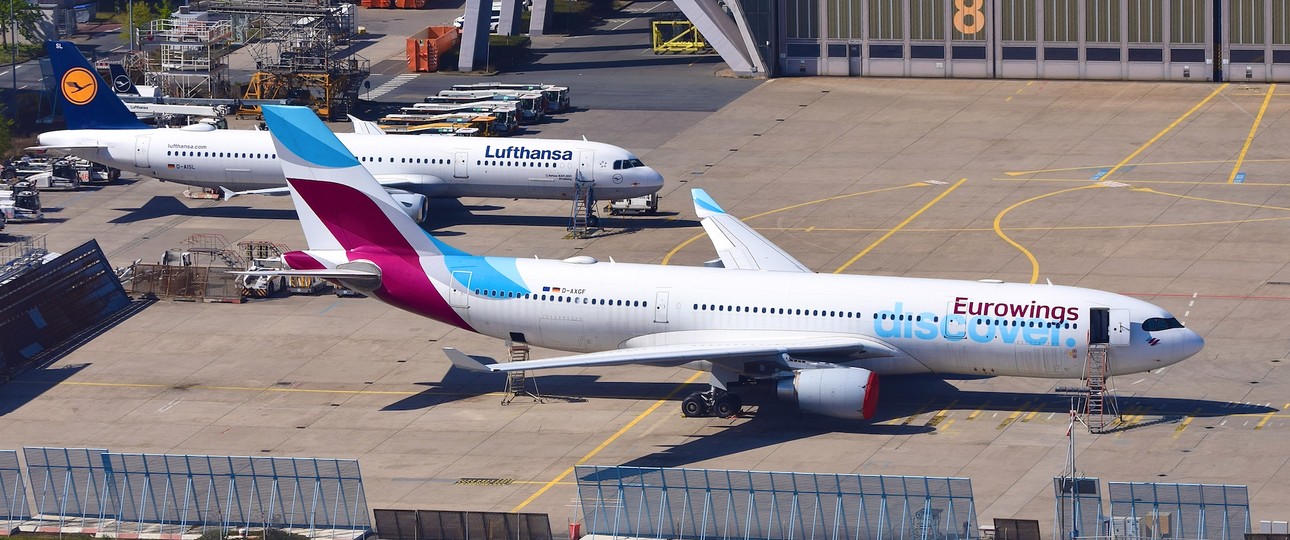 Airbus A330-200: In Frankfurt steht jetzt das erste Flugzeug mit Eurowings Discover Schriftzug.