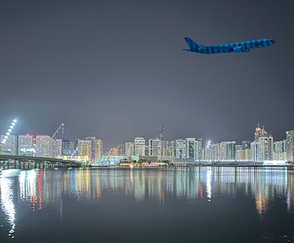 Airbus A330 von Condor über Abu Dhabi (Montage): Die Streifenflieger snd bald im Emirat zu sehen.