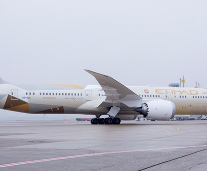 Boeing 787-9 von Etihad in Düsseldorf: Kommt 2025 auch im Sommer.