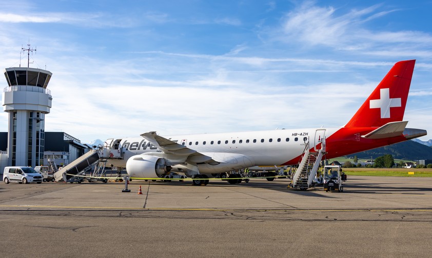 Helvetic Embraer E190-E2 in Bern