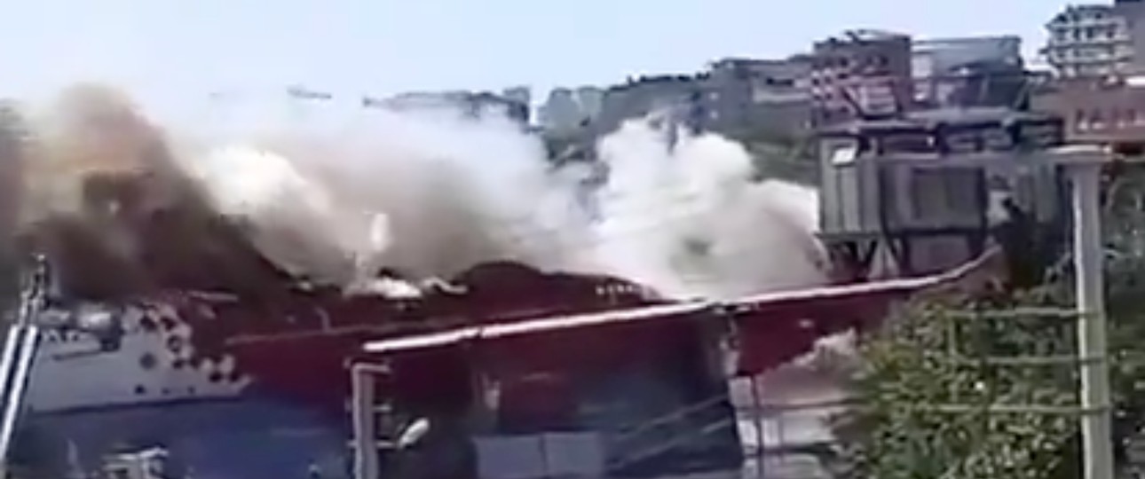 Airbus A340 in Flammen: Gut sieht es nicht aus.