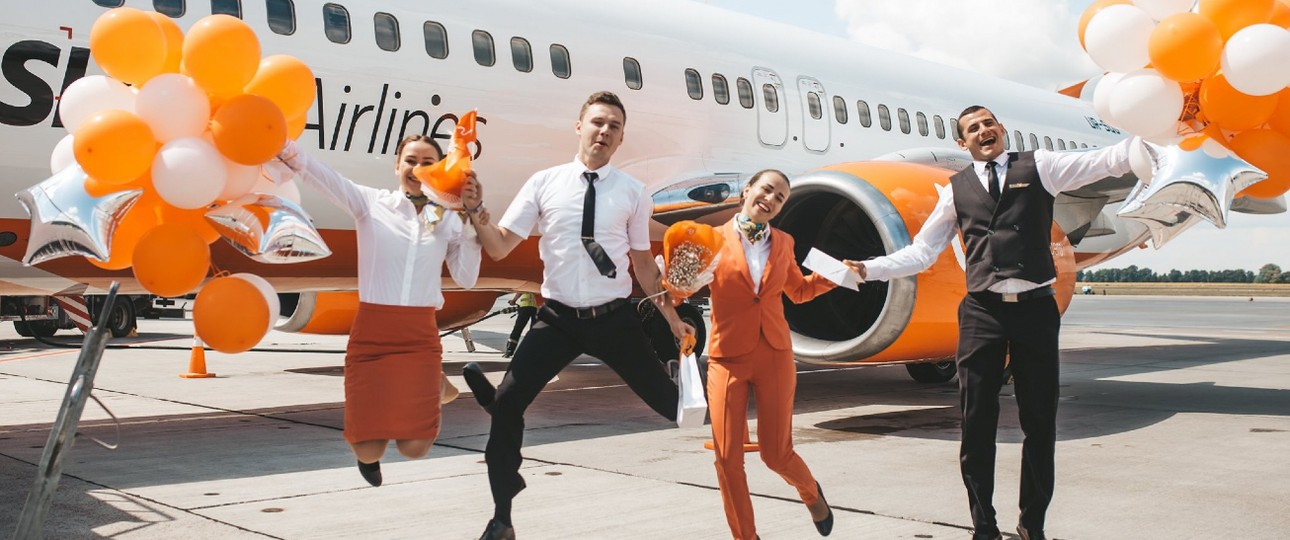 Crew von Sky Up: Bald unterwegs nach Wien und Berlin.