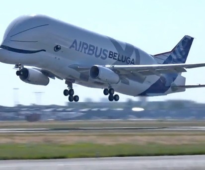 Abgehoben: Der Beluga XL startet am zum Jungfernflug in Toulouse.
