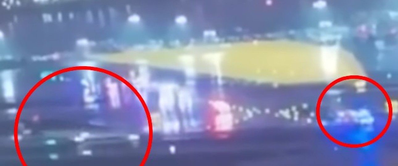 Der große rote Kreis markiert das Flugzeug, der kleine das Fahrzeug: Kurz danach kam es zur Kollission.