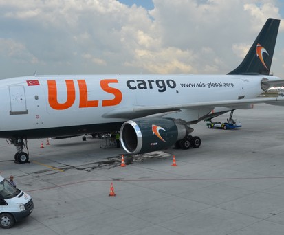 Airbus A310-300 von ULS Cargo: Auch Passagiere will die Airline bald befördern.