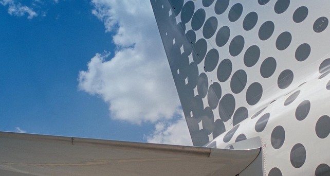 Leitwerk eines Airbus von Vueling: Ein Bild, das irgendwann verschwinden wird.
