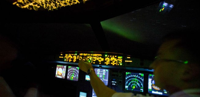 Blick aus dem Cockpit von Easyjet-Flug EZY800...