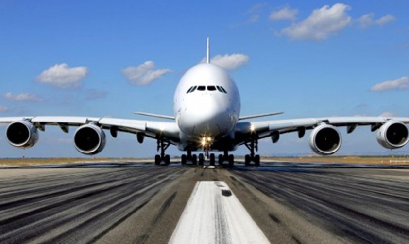 Airbus A380: Der blinde Fleck ist über und neben dem Cockpit.
