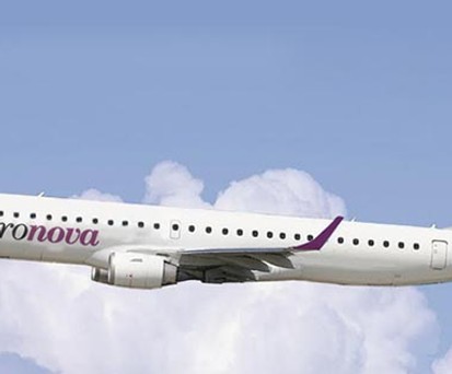 Embraer E195 in den Farben von Aeronova: Die Airline wird zu Air Europa Express.