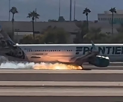 Fahrwerk eines Airbus A321 brennt bei Landung in Las Vegas