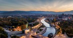 Blick auf Niš: Lebendige Industrie- und Handelsstadt.