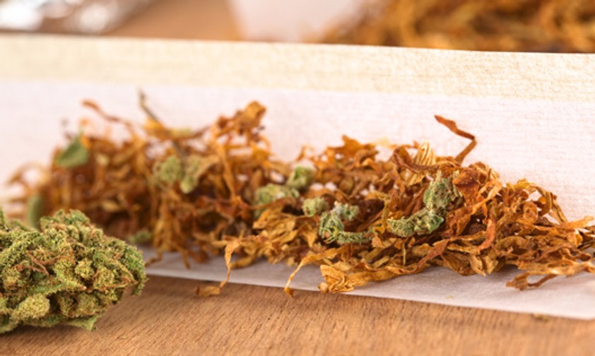 Marihuana, hier mit Tabak: Muss am Flughafen Las Vegas draußen bleiben.