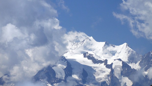 Schweizer Alpen: Passagiere sahen die Gipfel näher kommen.