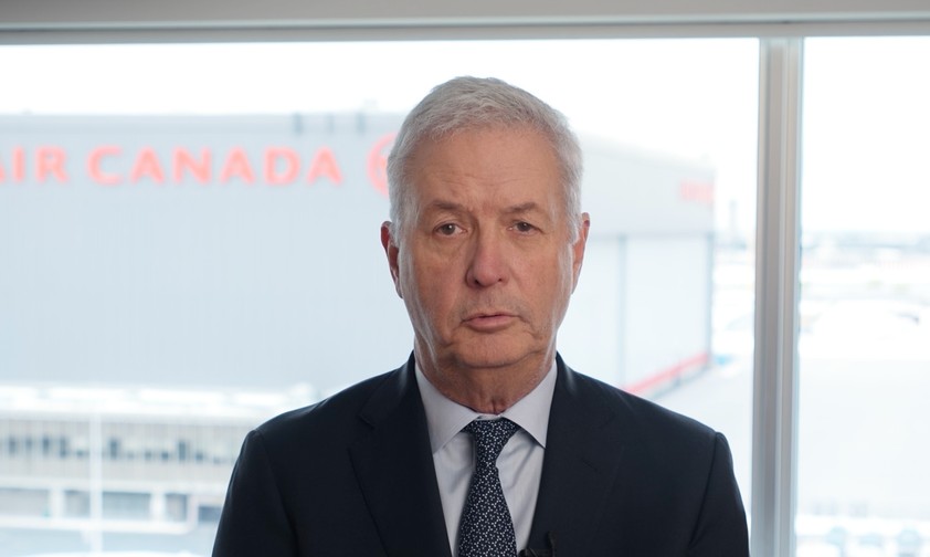 Air-Canada-Chef Michael Rousseau in der Videobotschaft: Einsprachig reicht nicht aus.
