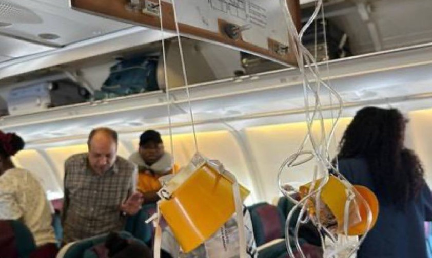 Bilder aus der Kabine von Flug QR1499: Der A330-200 wurde von scheren Turbulenzen getroffen.