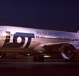 Dreamliner von Lot: Das Flugzeug macht der Airline Sorgen.