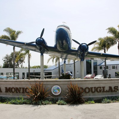 santa monica douglas dc 3 monument