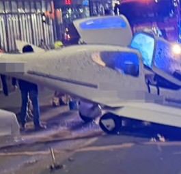 Bild von der Absturzstelle: Niemand ist bei der Notlandung ums Leben gekommen. 