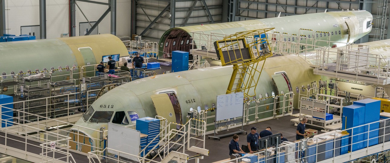Fertigungslinie bei Airbus: Auslieferung für 2019 um bis zu 30 Flugzeuge reduziert.