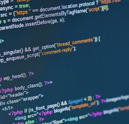 Programmier-Code (Symbolbild): Boeing setzt auch auf Subunternehmen.