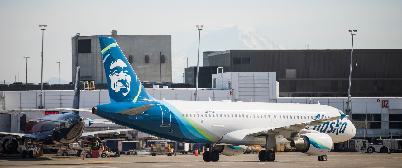 Airbus A320-200 von Alaska Airlines: Das Modell gehört ebenso noch zu Flotte wie A321 Neo, als Erbe von Virgin America. Neue Airbus-Flieger werden nicht hinzukommen.