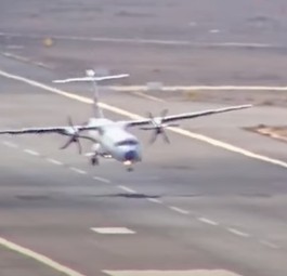 ATR 72 hüpft in Lanzarote über die Piste