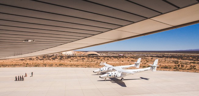 Wenn es dann einmal losgeht, will Virgin Galactic ein Mal pro Woche eine Allreise ab dem eigenen Weltraumbahnhof im Bundesstaat New Mexico in den USA anbieten.