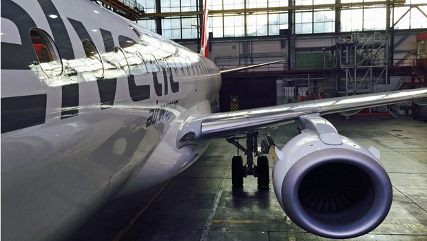 Die erste neue Embraer E190 von Helvetic Airways steht zum Einsatz bereit. Sie wird in den nächsten Tagen erste Strecken für die Swiss fliegen.