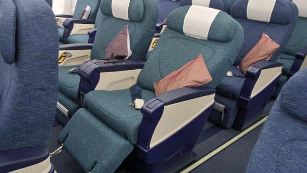 Regional Business Class von Cathay Pacific. Ungefähr so dürfte es in der Zwischenklasse aussehen.
