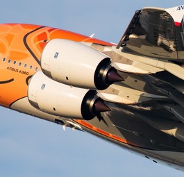 Der Airbus A380 mit dem Kennzeichen JA383A: Der Superjumbo von ...