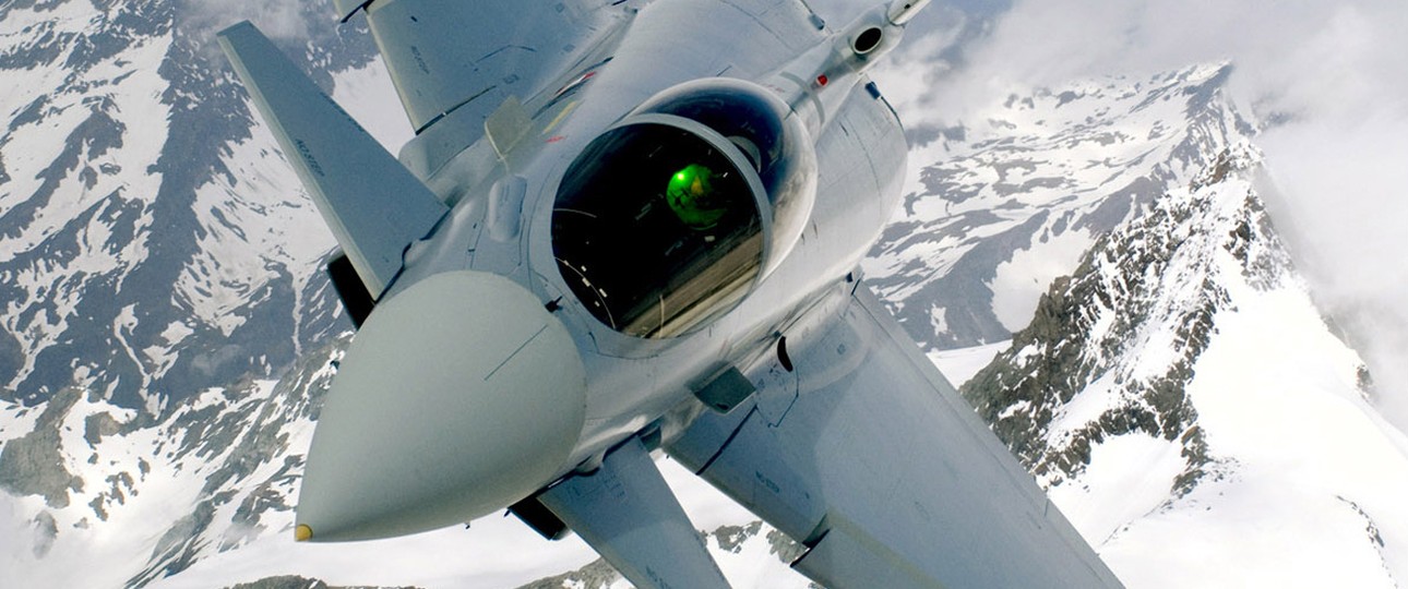 Eurofighter der österreichischen Luftwaffe: Stieg zum Fracther auf, um zu sehen, was los ist.