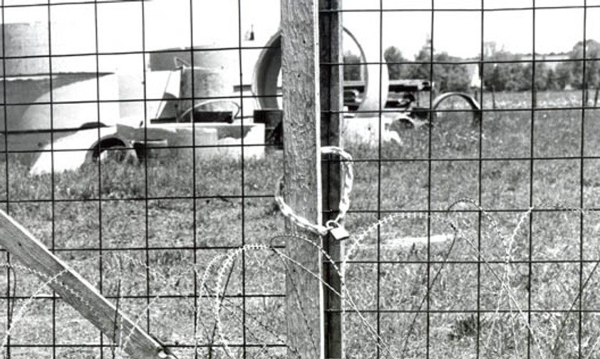 Am Anfang gab es auch Probleme. Vier Jahre lang ruhte die Baustelle in München wegen eines Baustopps, bis 1985 der Flughafen weitergebaut werden konnte.