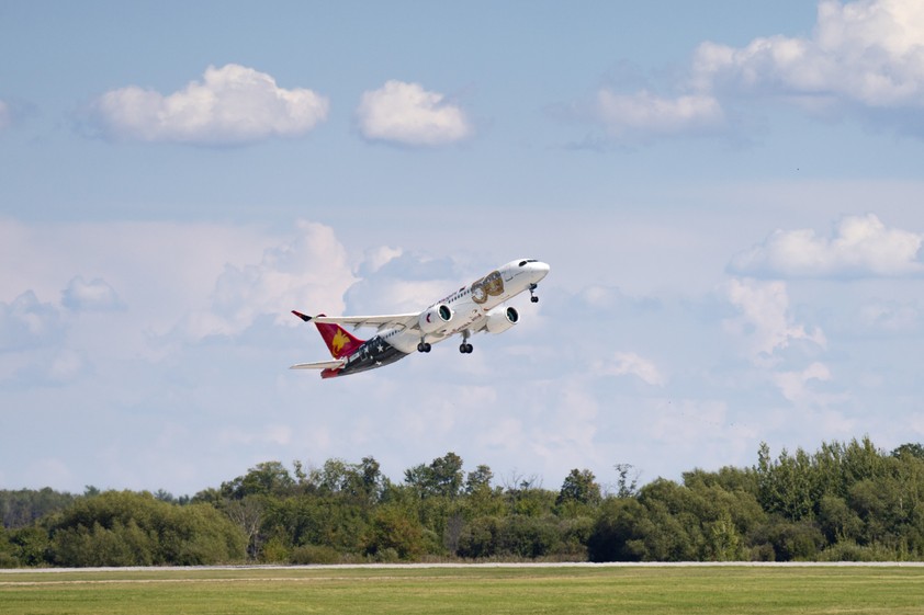 Der erste Airbus A220 von Air Niugini: Der Jet wurde in Kanada gebaut.
