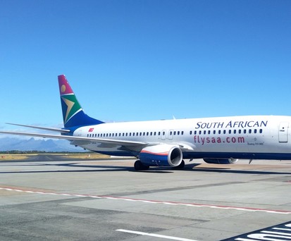Die Boeing 737 mit de dem Kennzeichen TC-SEZ: Außen sieht sie mehrheitlich nach South African Airways aus.