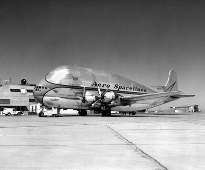Pregnant Guppy im Jahr 1962: Die Form des Flugzeugs erinnert an einen schwangeren Guppy-Fisch - daher der Name. Der Transporter basierte auf einer Boeing 377 Stratocruiser. Nur ein Exemplar wurde gebaut und diente der Nasa zum Transport von Teilen des Apollo-Raumfahrtprogrammes. Allerdings entstanden weitere ...