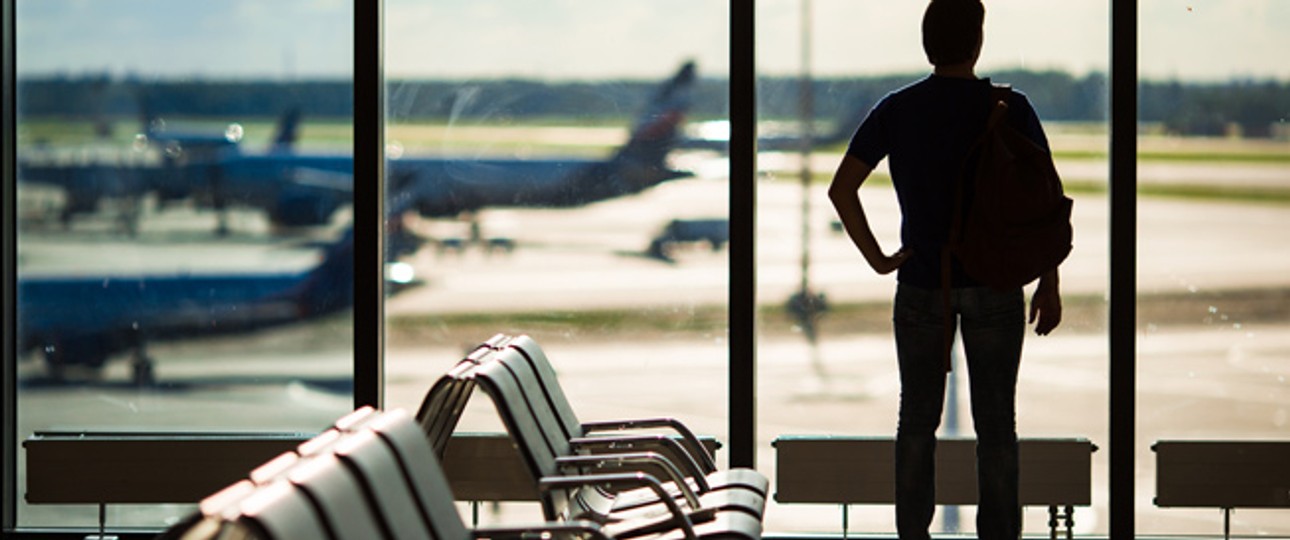 Passagier am Flughafen: Die Daten landen beim BKA.