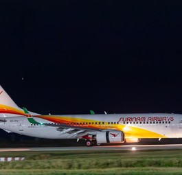 Boeing 737 von Surinam Airways: Die Airline muss Gehälter nachzahlen.