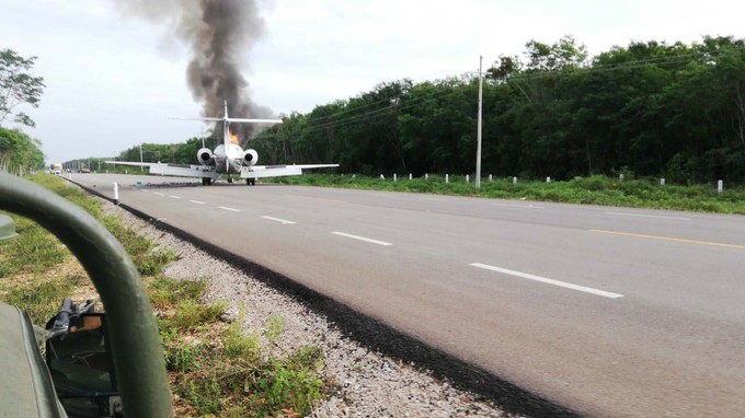 Zuvor nahm die mexikanische Luftwaffe die Verfolgung des Geschäftsfliegers auf, der unerlaubt in das Land eindrang.