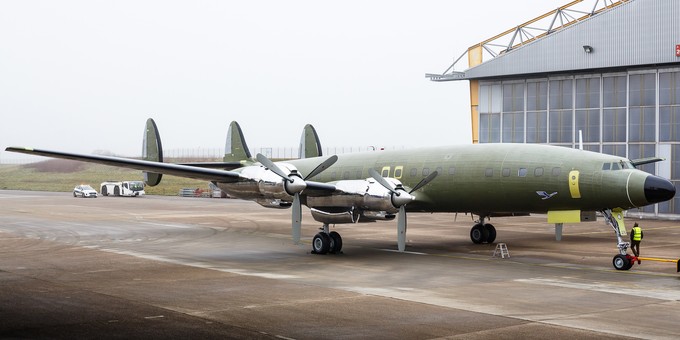 35 Meter: Die Lockheed L-1649A in voller Länge. Die Spannweite beträgt sogar stolze 45 Meter.