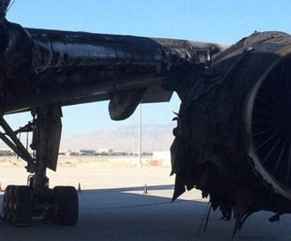 Boeing 777 von British Airways nach dem Brand: GE untersucht nun mehrere Triebwerke.