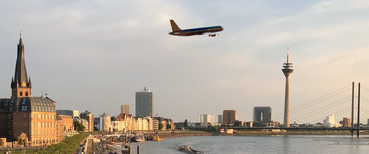 Flieger von Beond über Düsseldorf (Montage): Bald Realität. 