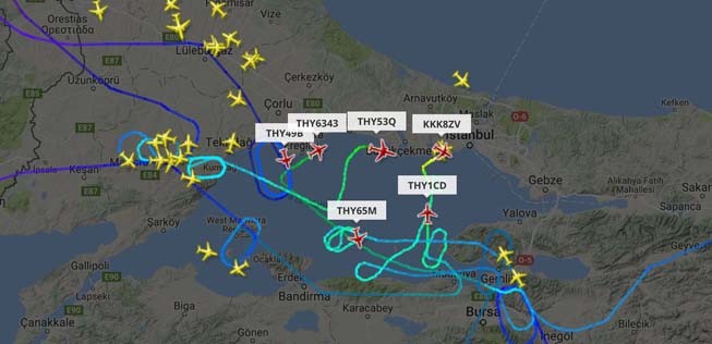 Warteschleifen über Istanbul: Nach dem Unfall ist am Himmel der Stadt viel los.